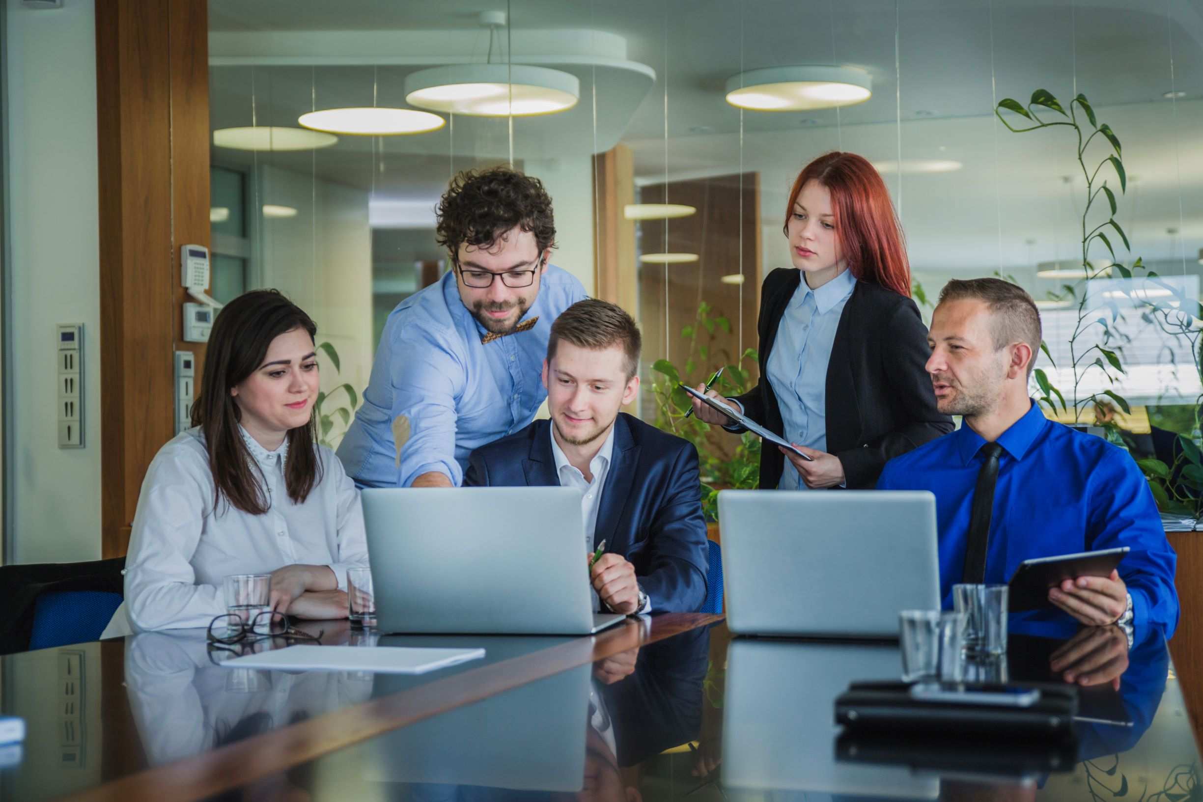 Équipe Recruitment Plus en collaboration